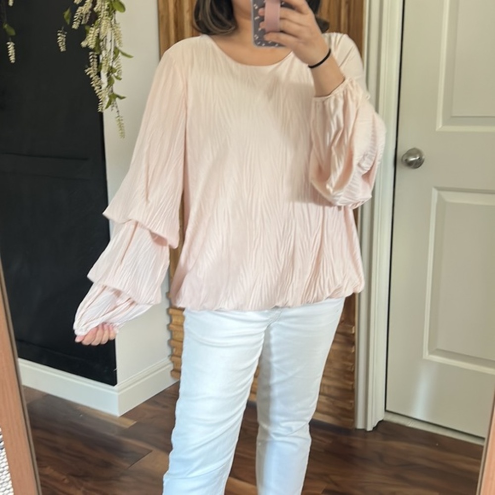 ALFANI Textured Bubble Sleeve‎ Blouse. Size M